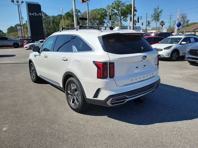 Used 2021 Kia Sorento EX image 3