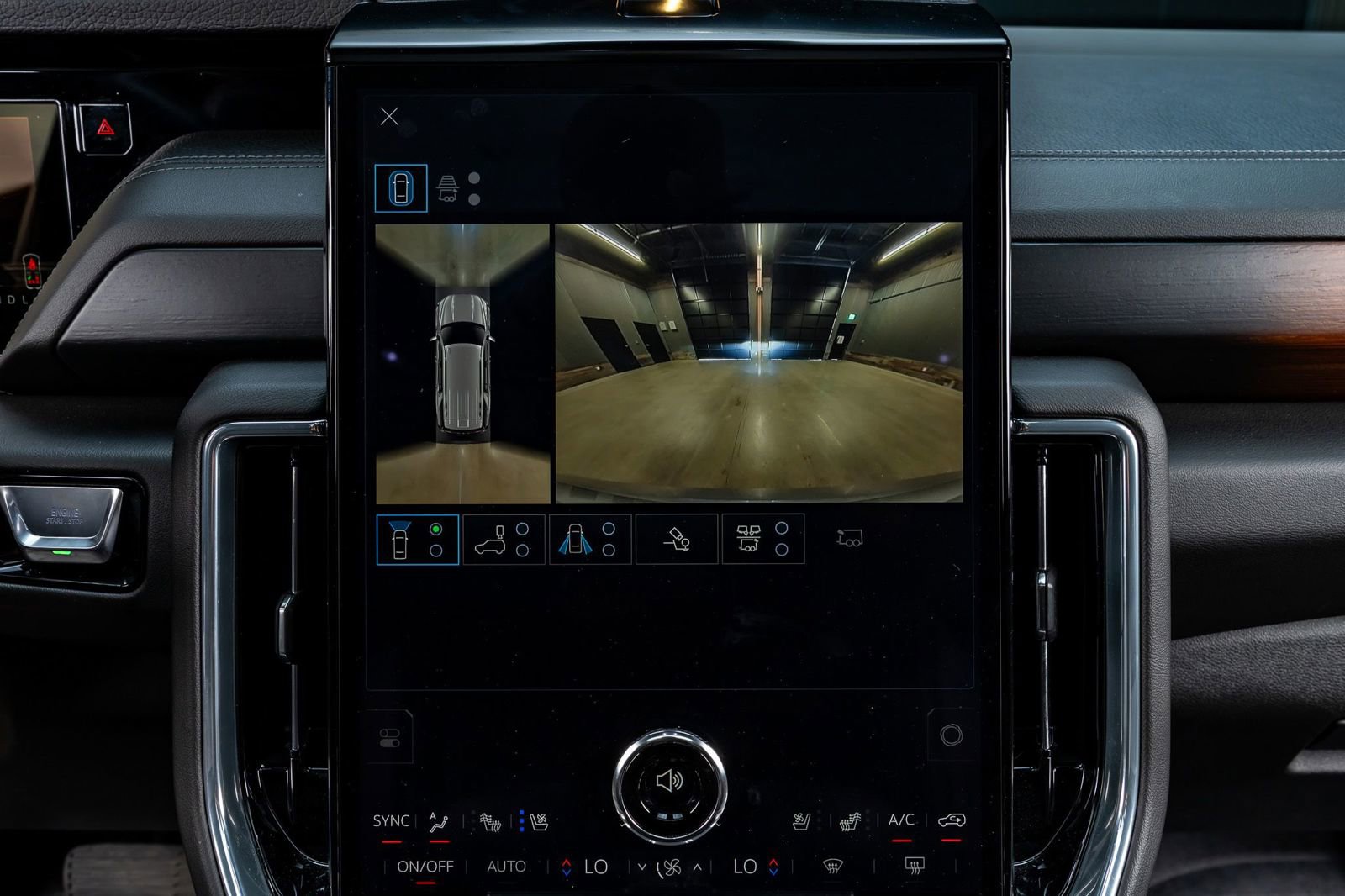 Used 2025 GMC Yukon Denali w/ Denali Reserve Package image 26