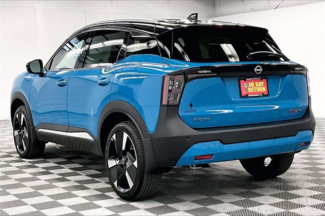 New 2026 Nissan Kicks SR w/ SR Premium Package image 3