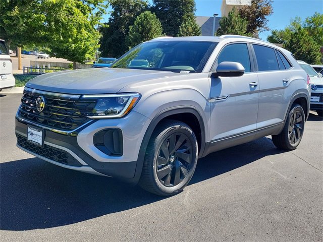 New 2026 Volkswagen Atlas Cross Sport SE image 1