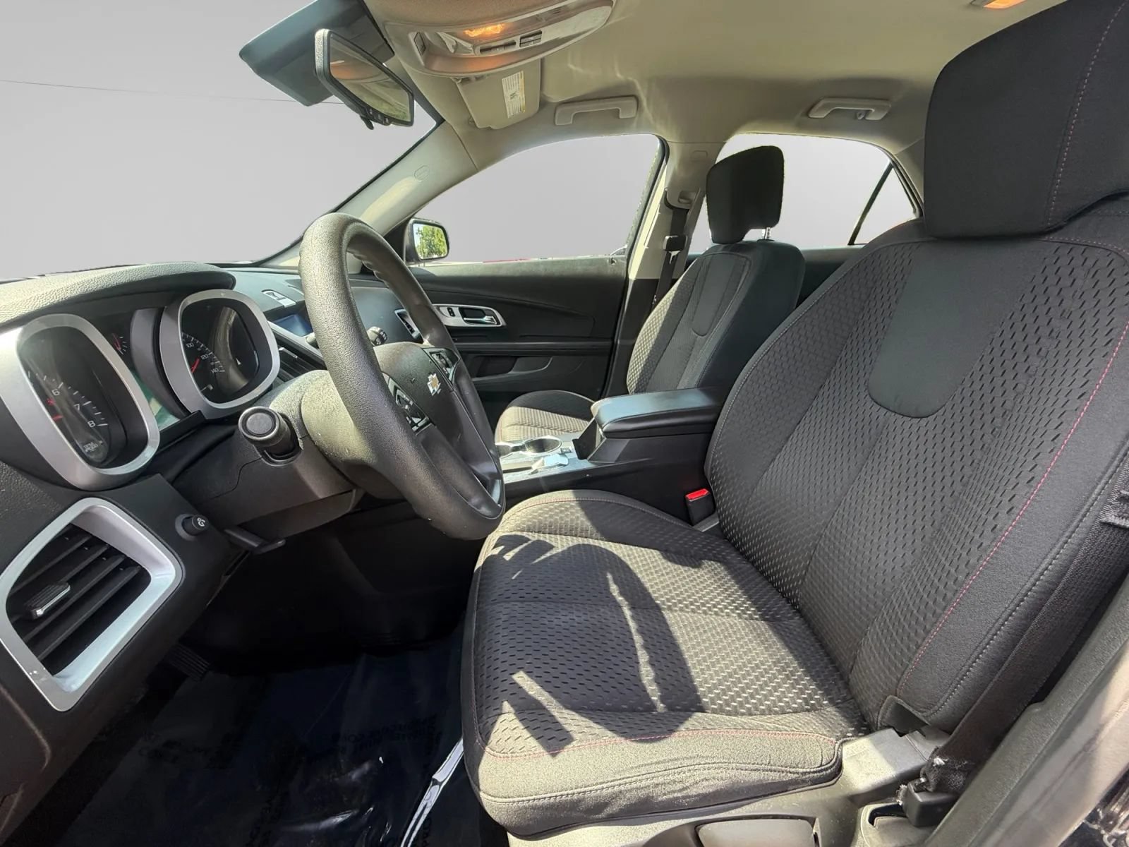 Used 2015 Chevrolet Equinox LS FWD image 10
