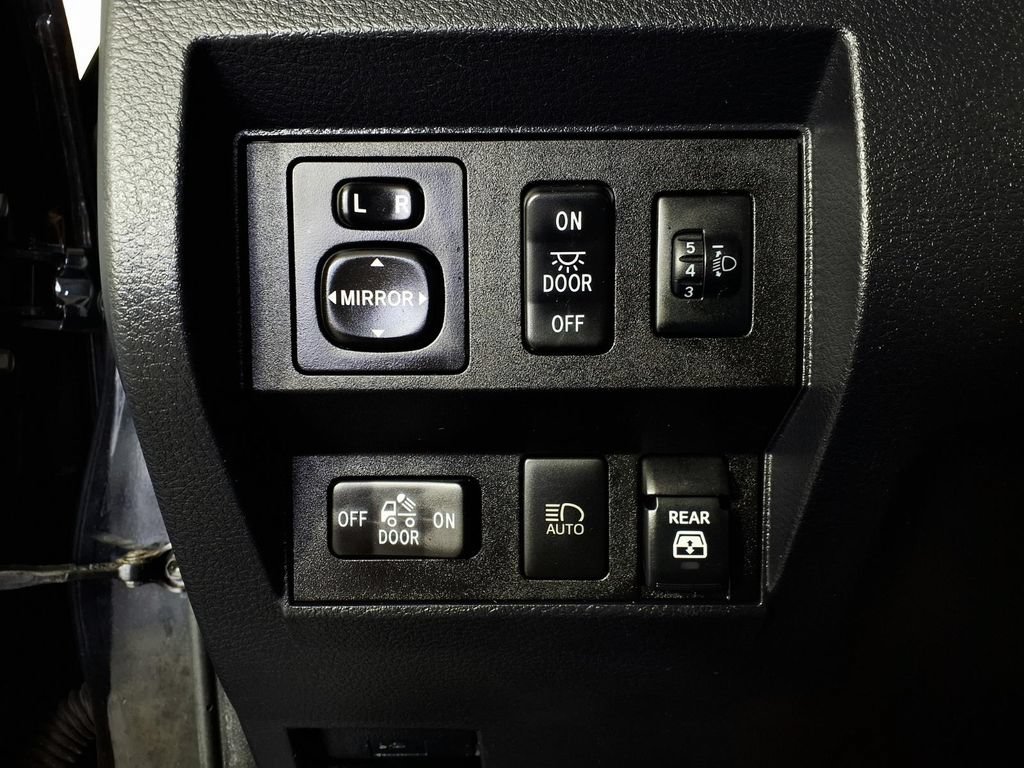 Used 2019 Toyota Tundra SR5 w/ SR5 Upgrade Package RWD image 24