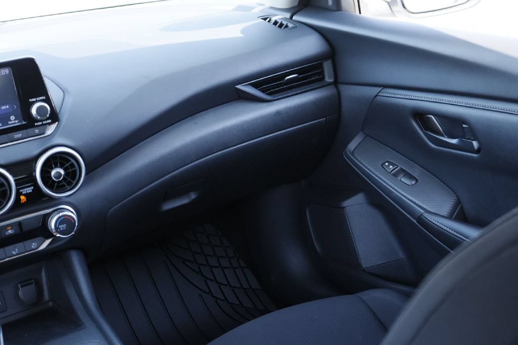 Used 2025 Nissan Sentra S FWD image 20