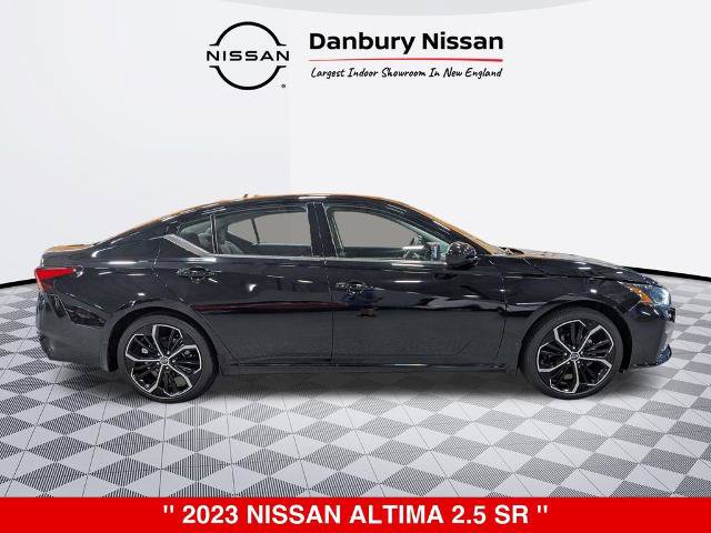 Certified 2023 Nissan Altima 2.5 SR w/ SR Premium Package FWD image 2