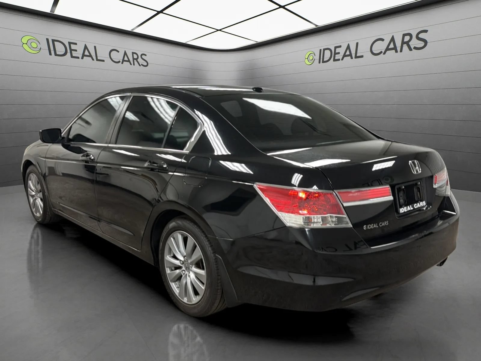 Used 2011 Honda Accord EX-L image 8