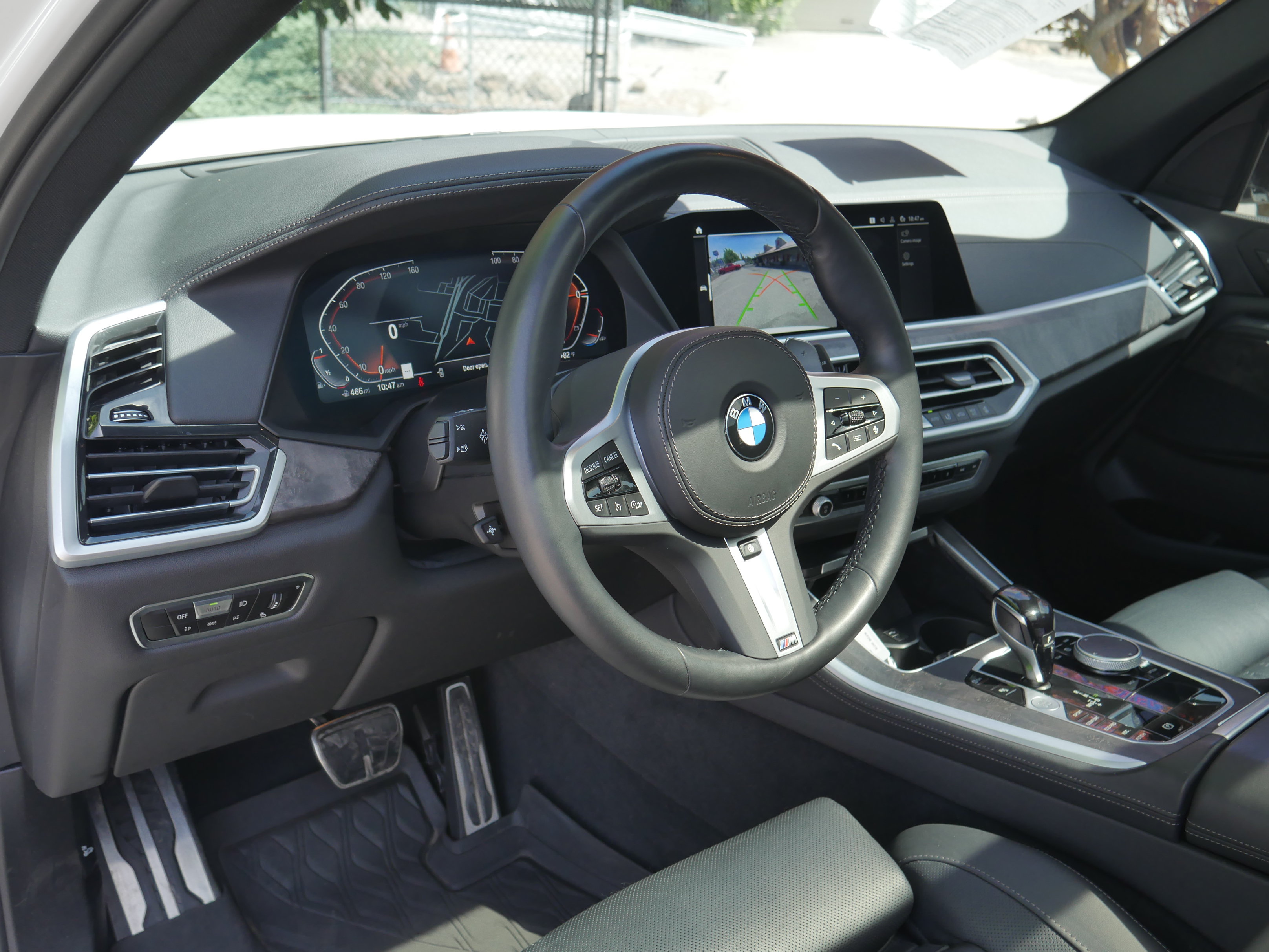 Used 2022 BMW X5 xDrive40i w/ M Sport Package AWD/4WD image 5