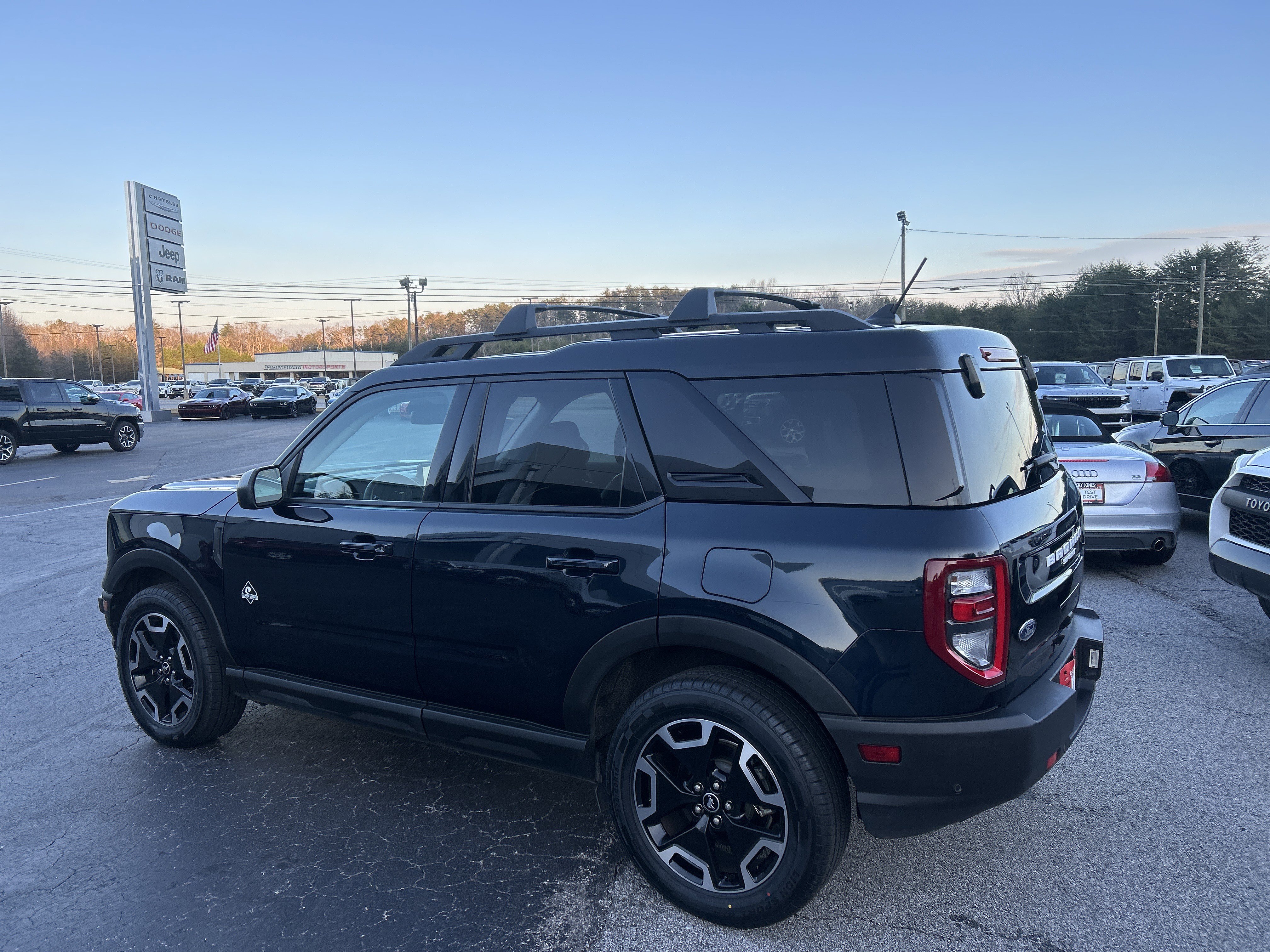 Used 2022 Ford Bronco Sport Outer Banks w/ Tech Package image 5