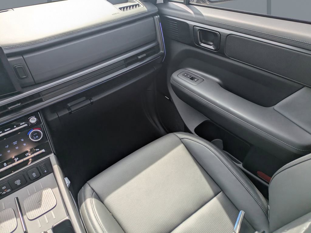 Used 2024 Hyundai Santa Fe Calligraphy image 18