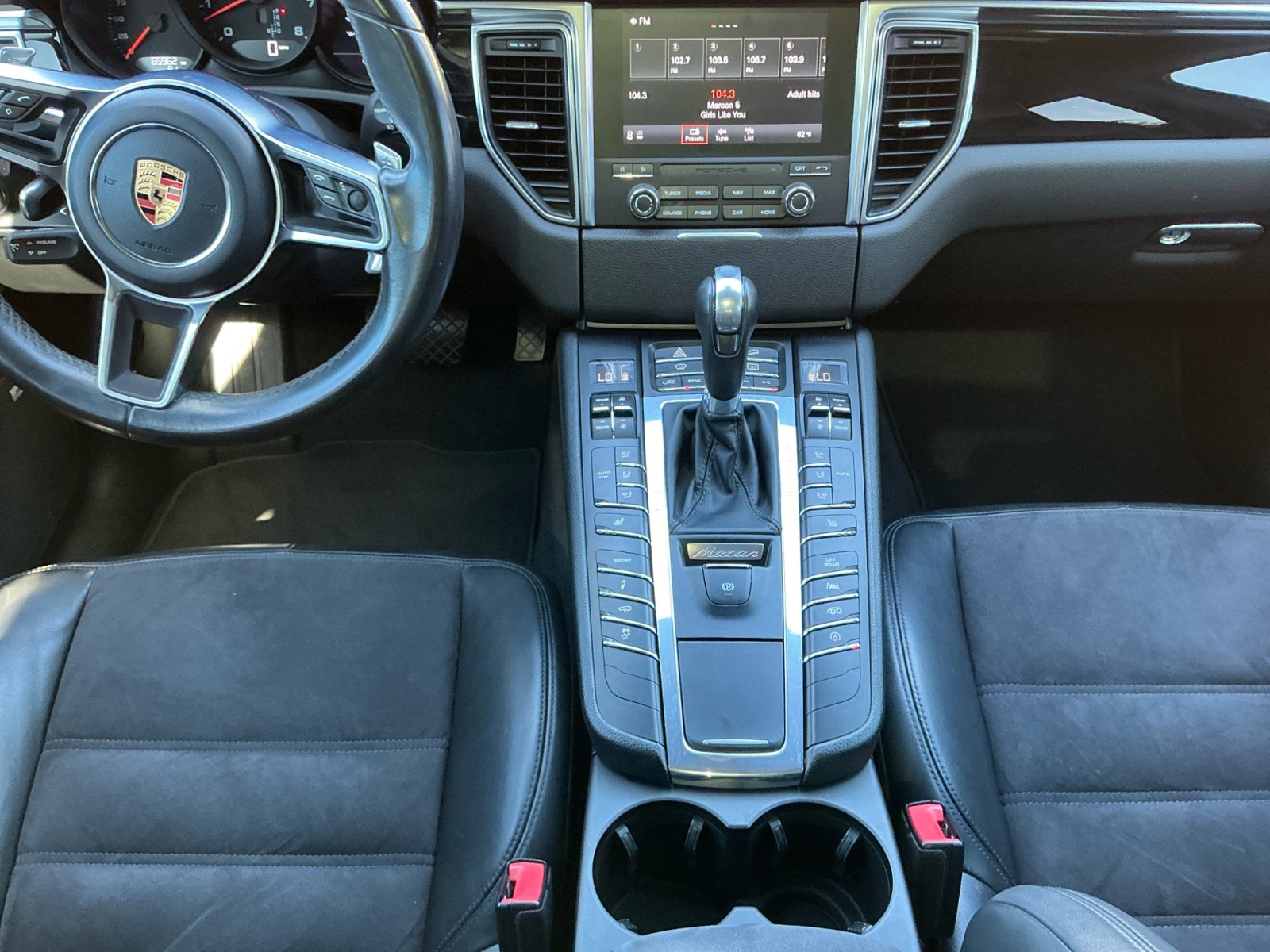 Used 2017 Porsche Macan GTS image 10