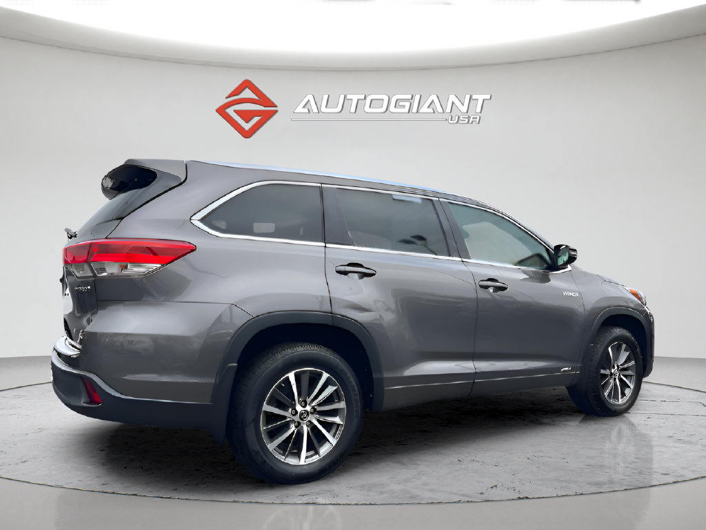 Used 2018 Toyota Highlander XLE AWD/4WD image 7