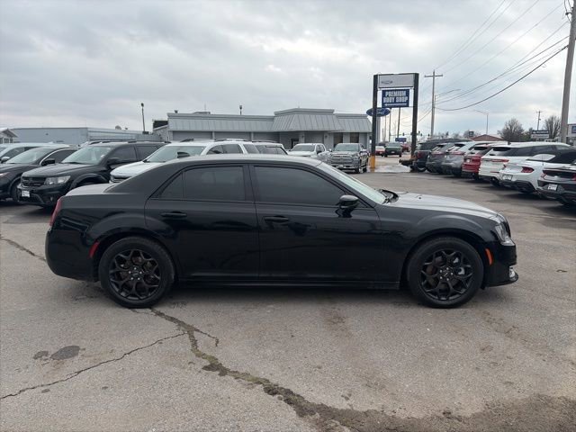 Used 2021 Chrysler 300 Touring L image 7