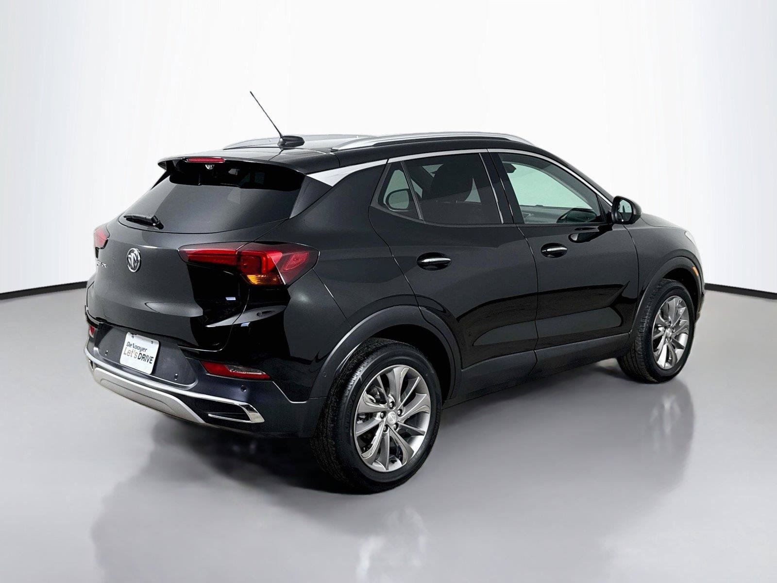 Used 2022 Buick Encore GX Essence w/ Advanced Technology Package AWD/4WD image 9
