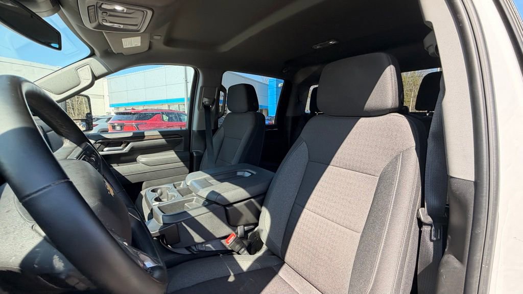 Used 2025 Chevrolet Silverado 2500 LT w/ Safety Package image 10