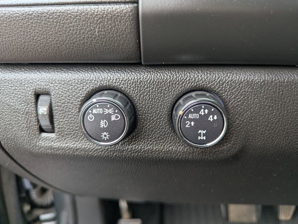 Used 2016 GMC Canyon SLT w/ Driver Alert Package image 21