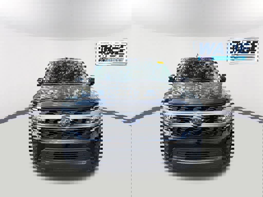 Used 2024 Ford Expedition XLT AWD/4WD image 2