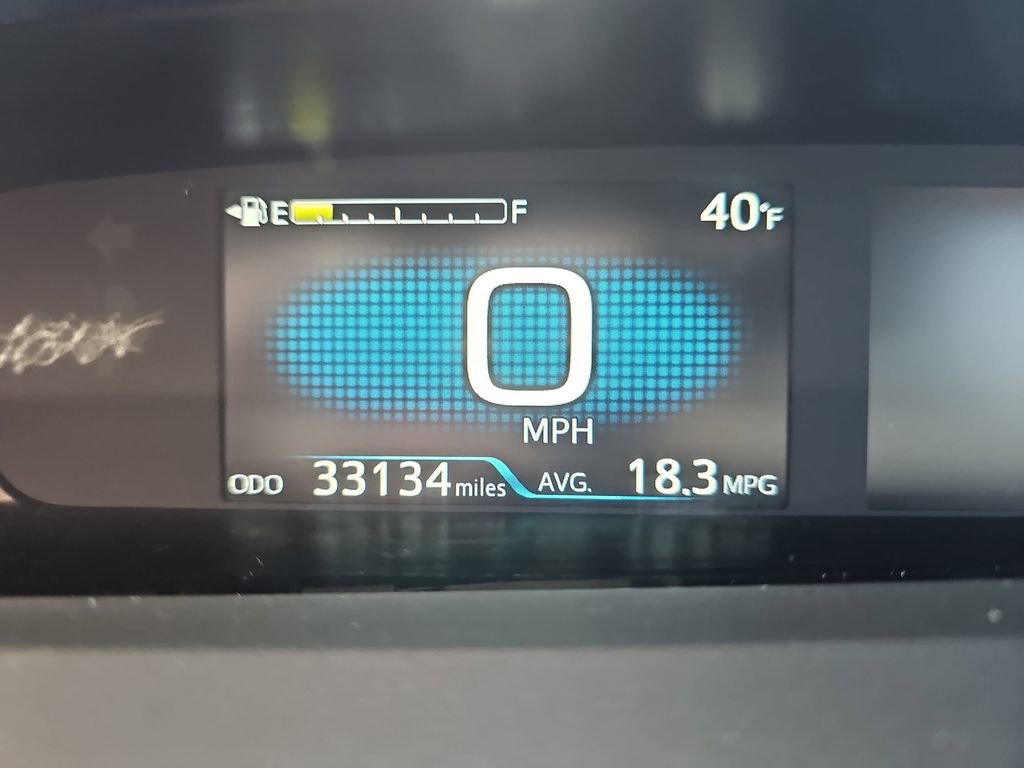 Used 2022 Toyota Prius Limited FWD image 20