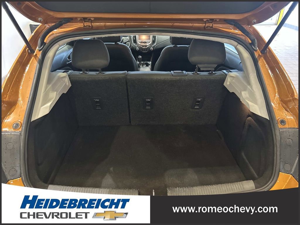 Used 2017 Chevrolet Cruze LT w/ Convenience Package image 11