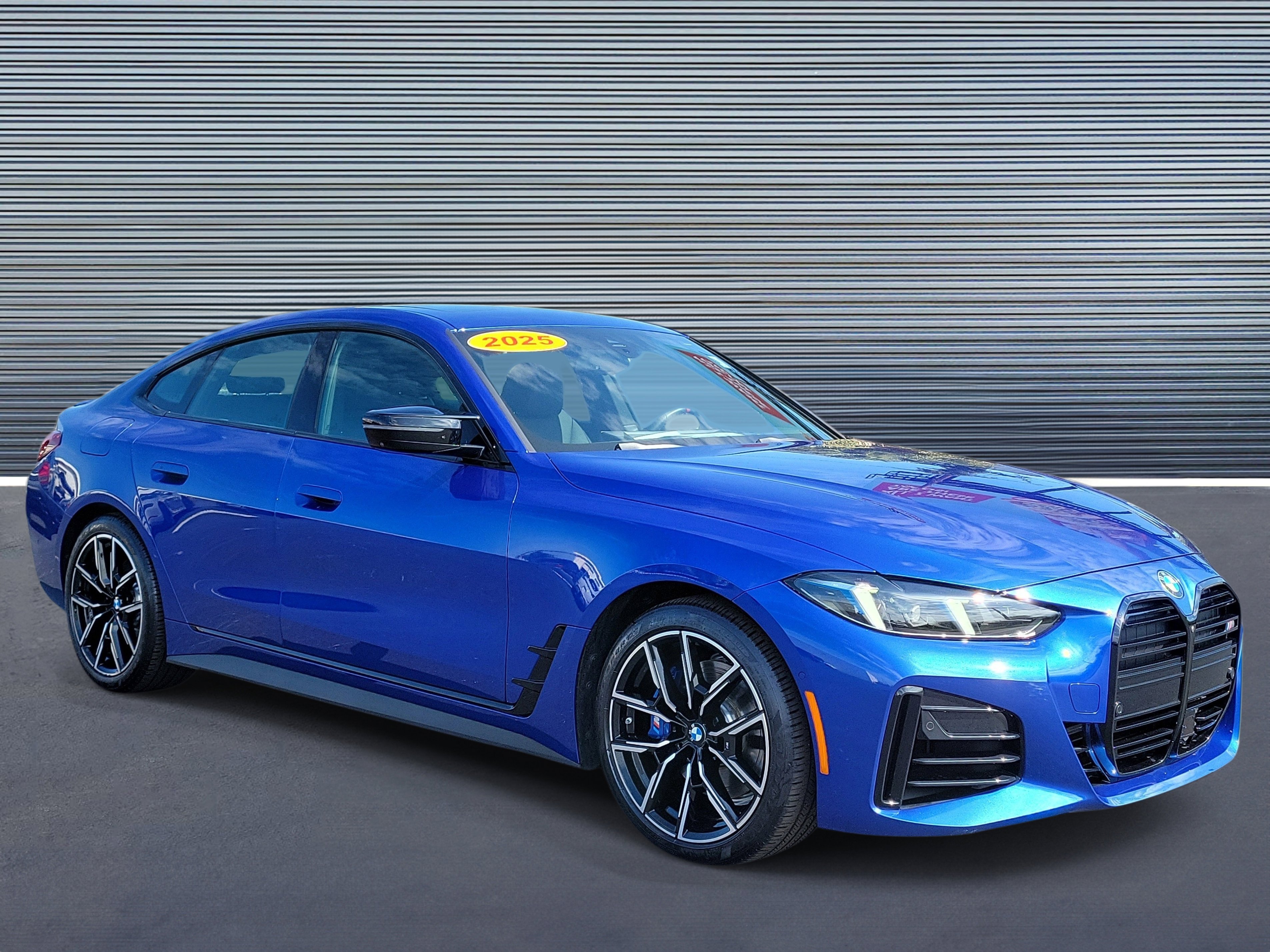 Certified 2025 BMW M440i RWD video 2
