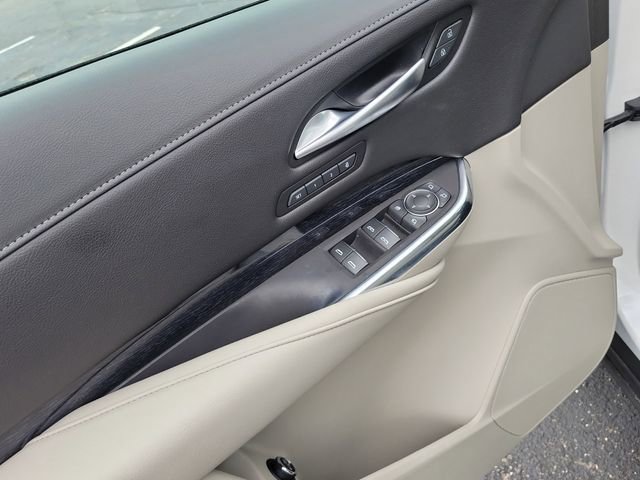 Certified 2023 Cadillac XT4 Premium Luxury w/ Cold Weather Package image 20