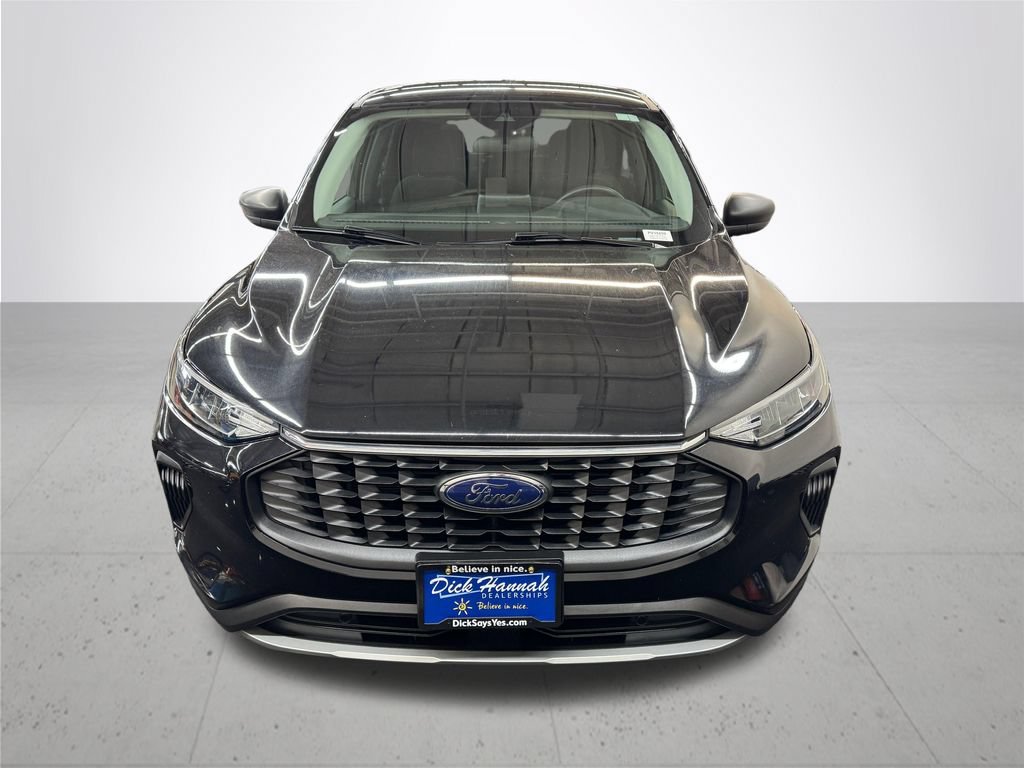 Used 2025 Ford Escape Active AWD/4WD image 11