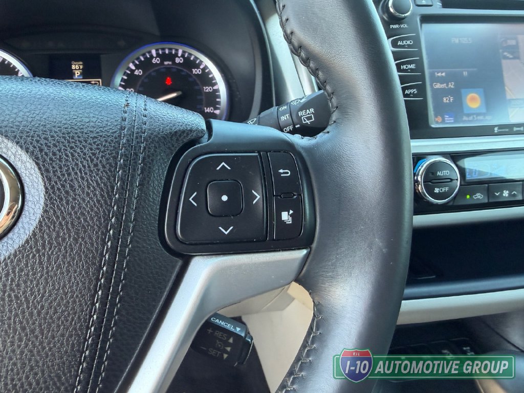 Used 2016 Toyota Highlander XLE AWD/4WD image 20
