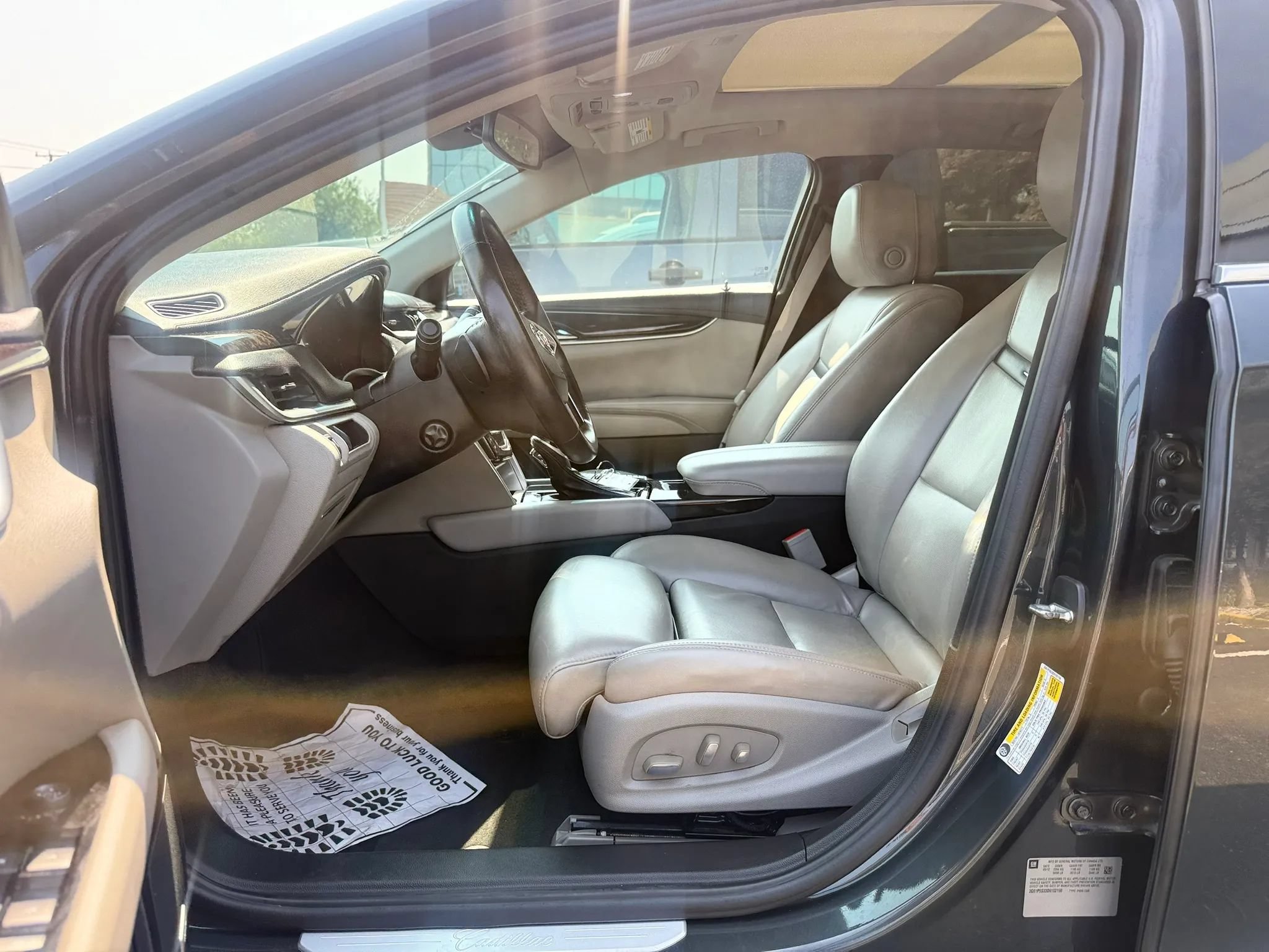 Used 2013 Cadillac XTS Luxury w/ Driver Awareness Package FWD image 10
