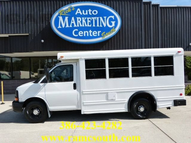 Used 2007 Chevrolet Express 3500 w/ School Bus Package RWD image 1