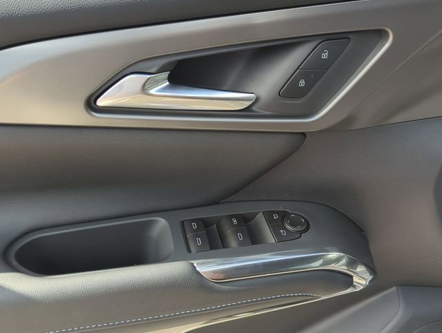 New 2026 Chevrolet Traverse LT w/ LPO, Floor Liner Package image 23