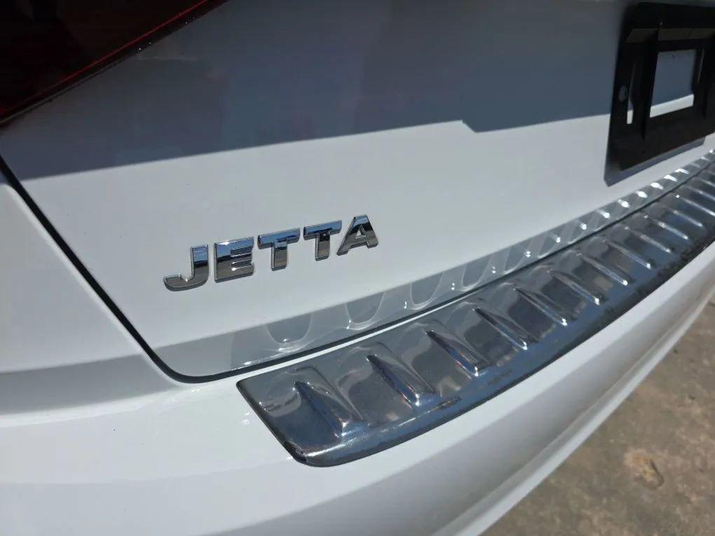 Used 2019 Volkswagen Jetta SE FWD image 11