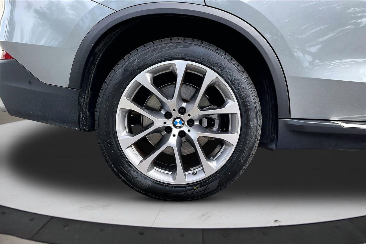 Used 2024 BMW X5 xDrive40i AWD/4WD image 38