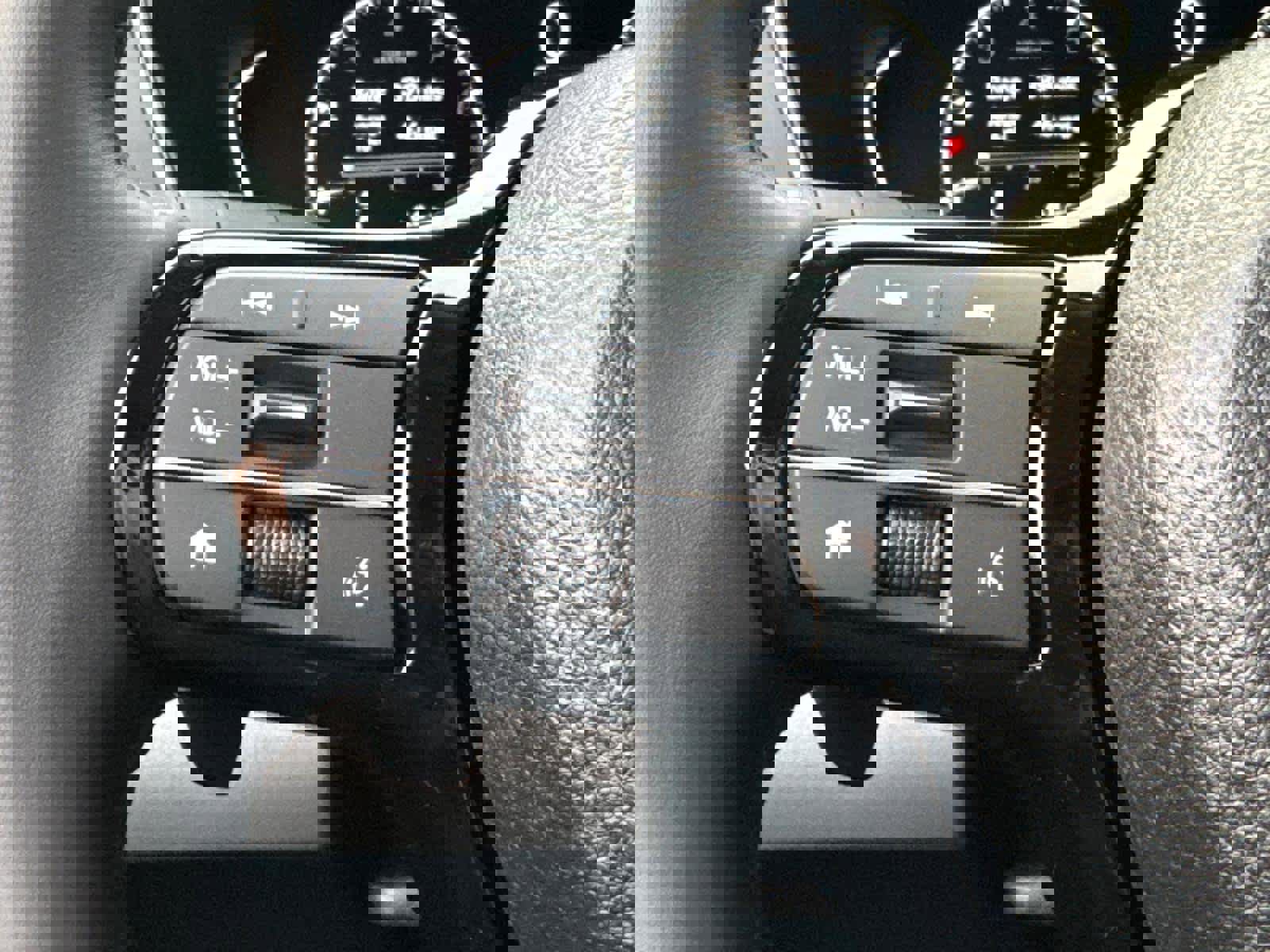 New 2025 Honda Pilot Touring image 23