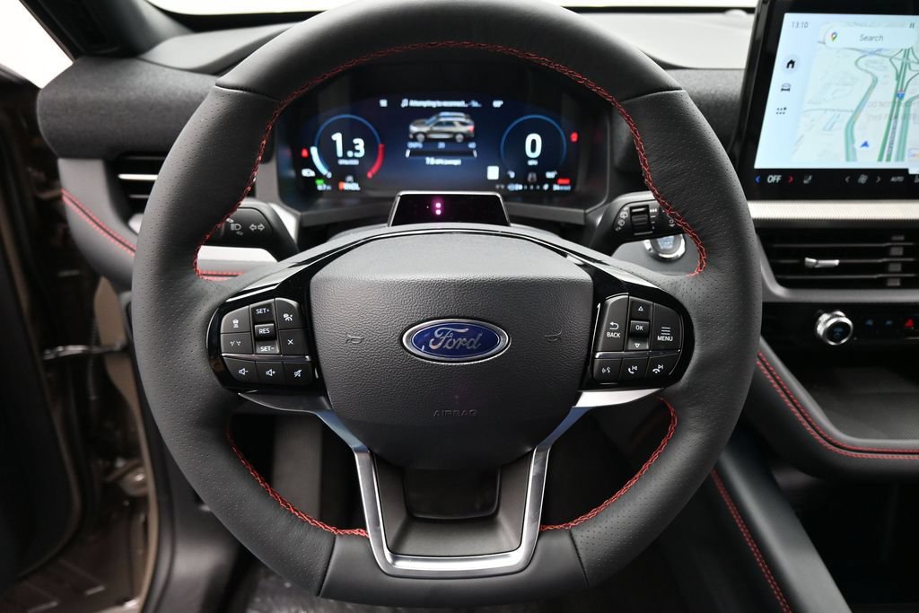 New 2026 Ford Explorer ST-Line w/ ST-Line Street Pack RWD image 12