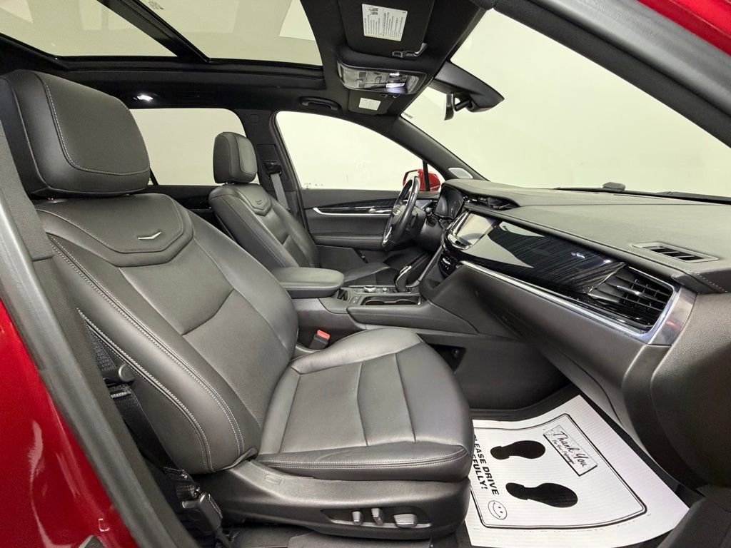 Used 2020 Cadillac XT6 Premium Luxury image 11
