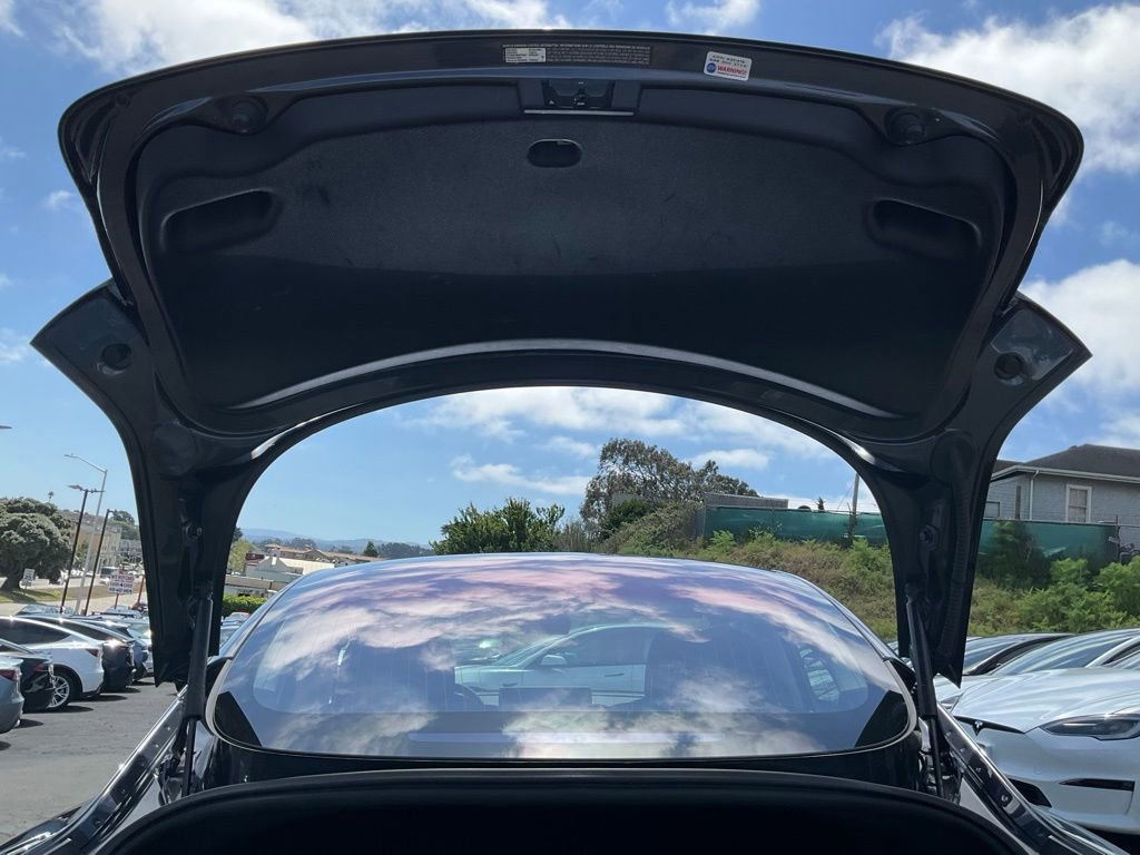 Used 2018 Tesla Model 3 Long Range image 11