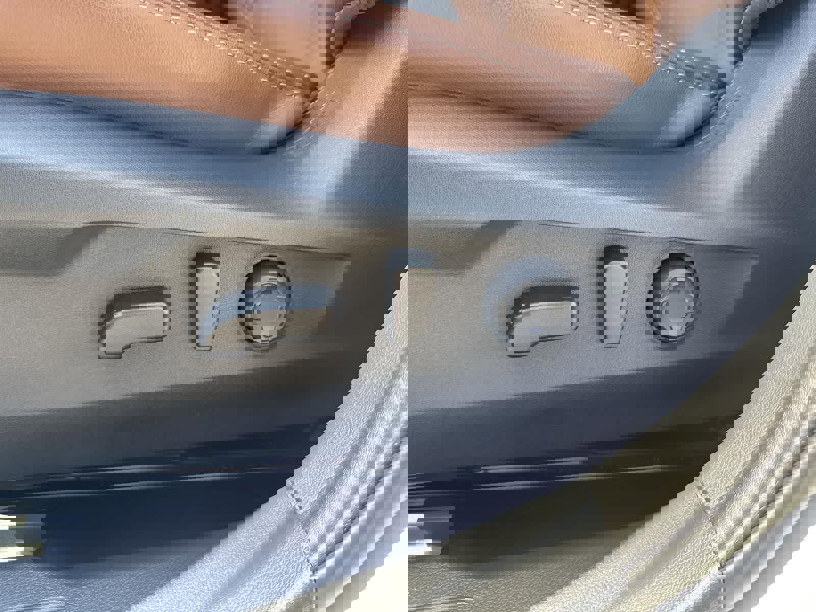 Used 2025 Subaru Outback Touring XT image 23