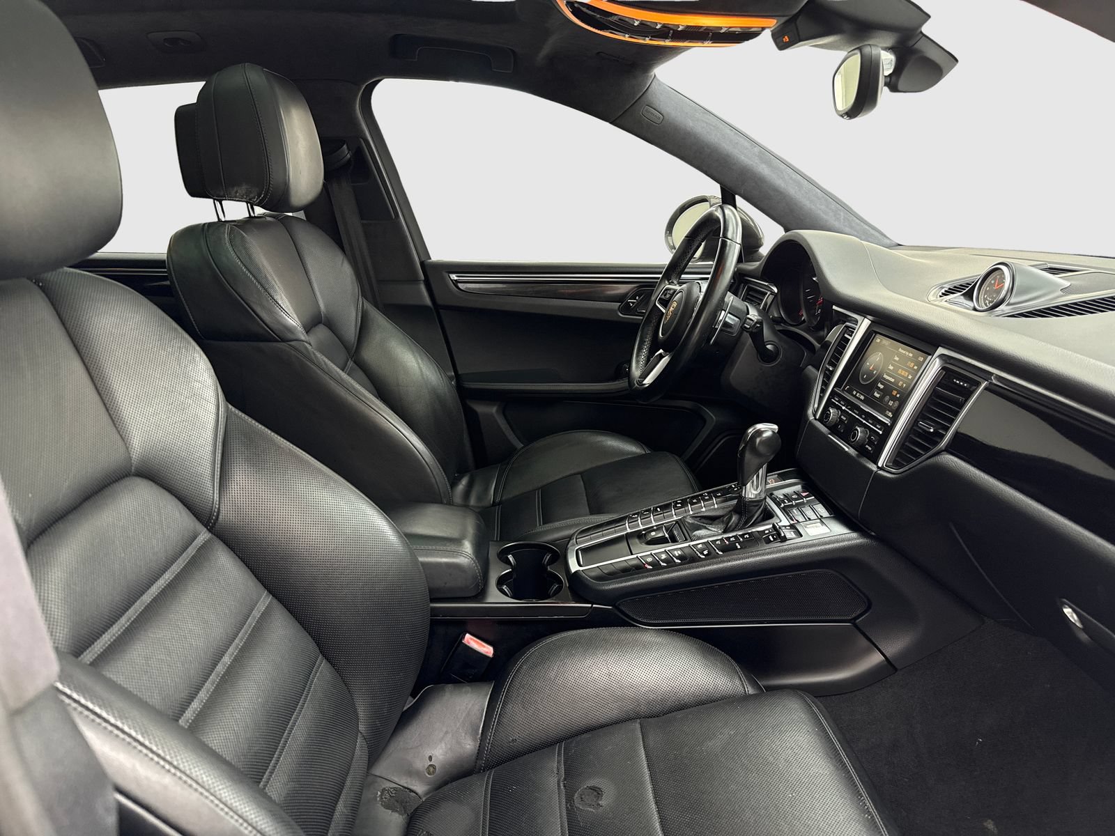 Used 2015 Porsche Macan Turbo AWD/4WD image 41