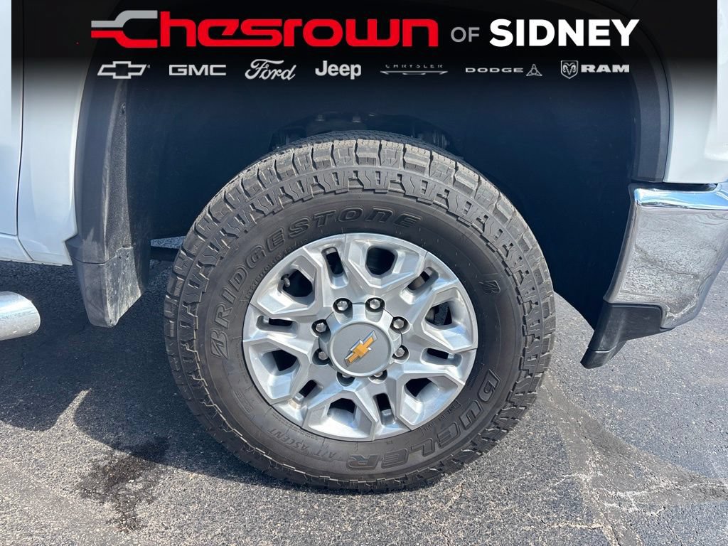 Used 2023 Chevrolet Silverado 3500 LT w/ Convenience Package AWD/4WD image 12
