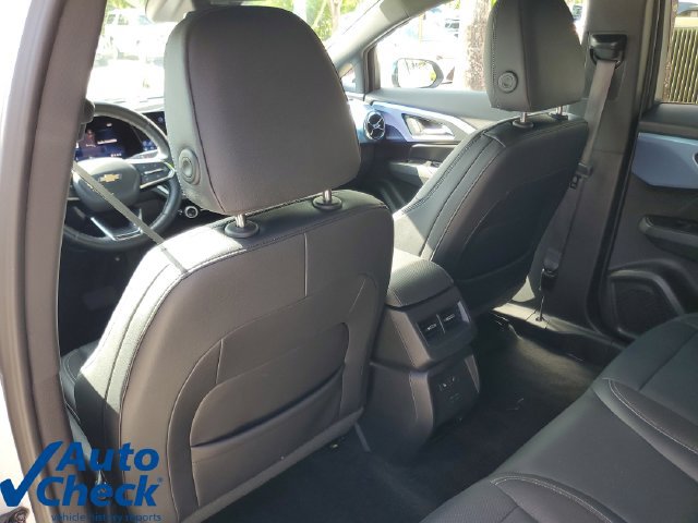 Certified 2024 Chevrolet Equinox EV LT FWD image 12
