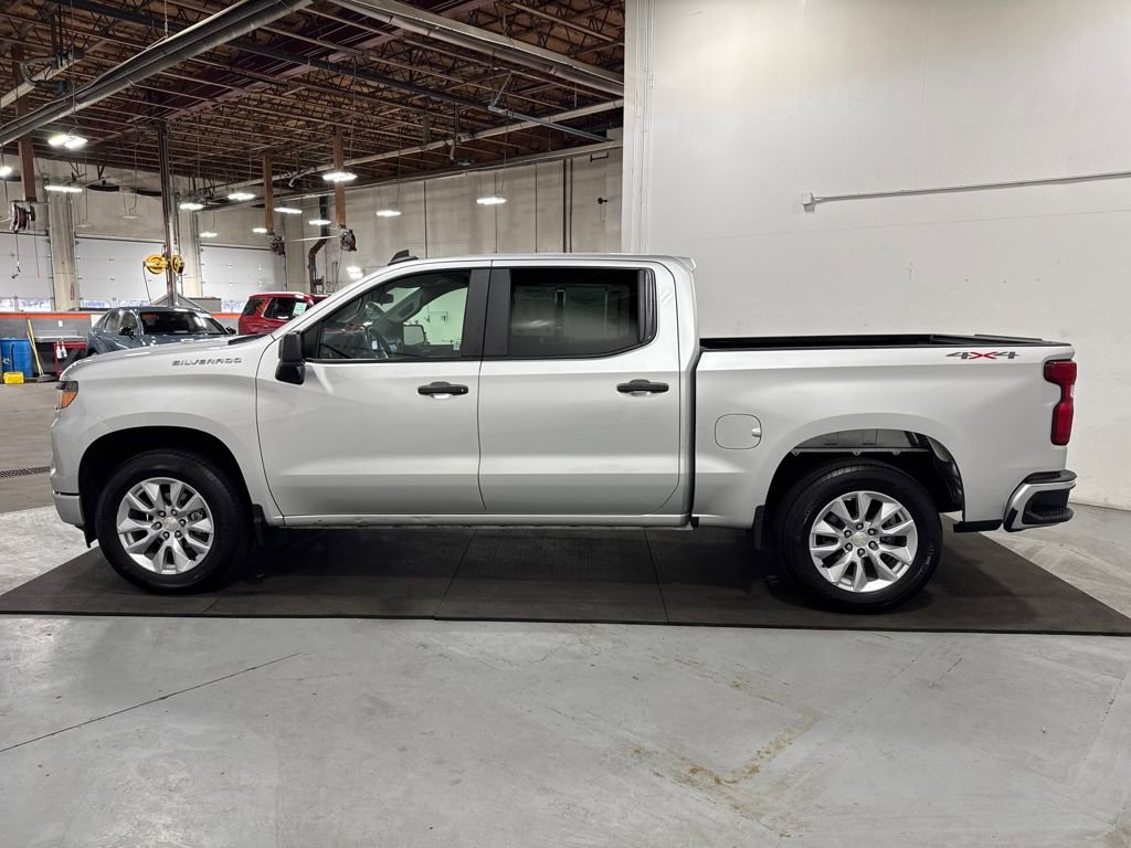 Certified 2022 Chevrolet Silverado 1500 Custom image 4