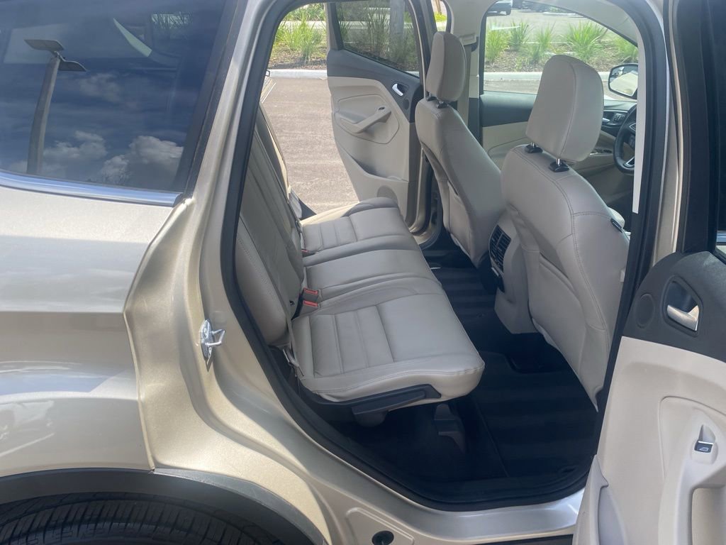 Used 2018 Ford Escape Titanium FWD image 12