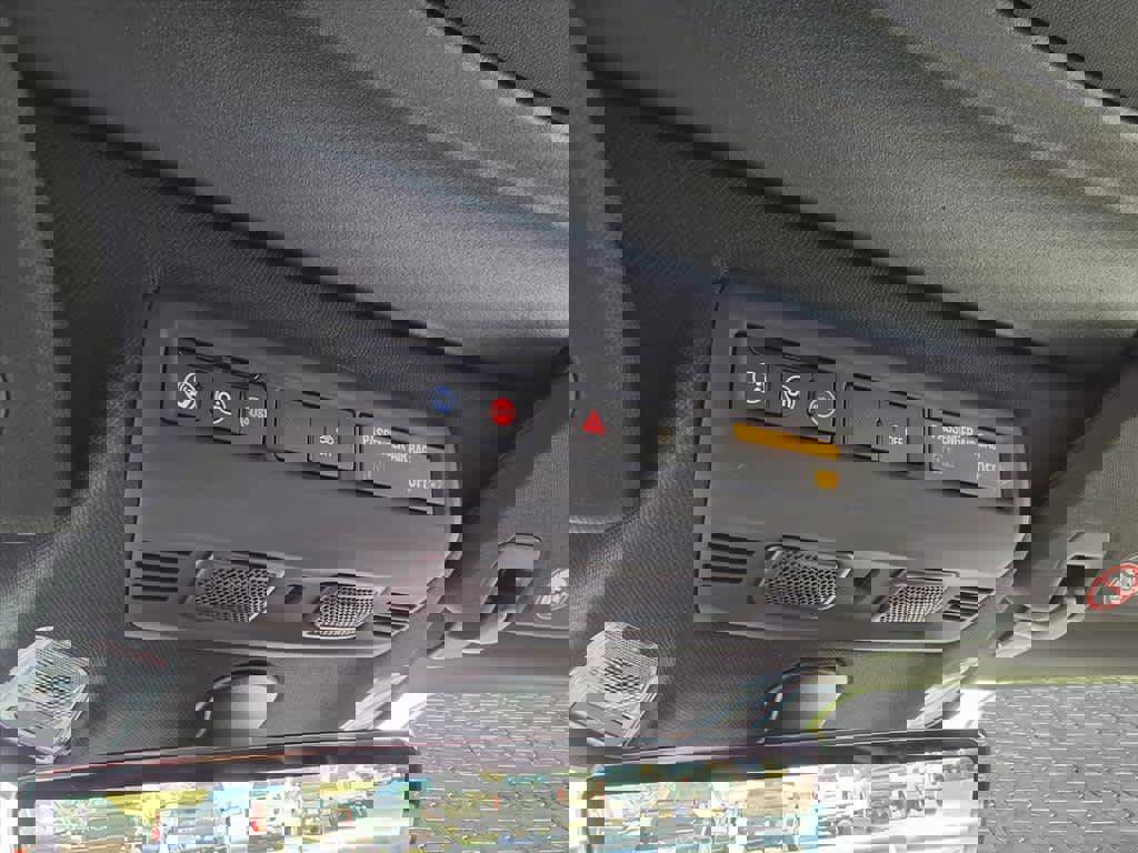 Used 2020 Chevrolet Corvette Stingray Preferred Cpe w/ 2LT Preferred Equipment Group image 18