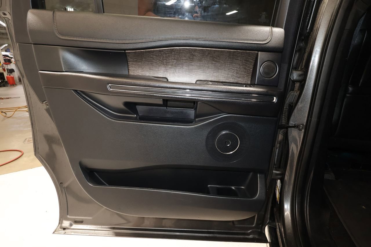 Used 2020 Ford Expedition Max Limited AWD/4WD image 12