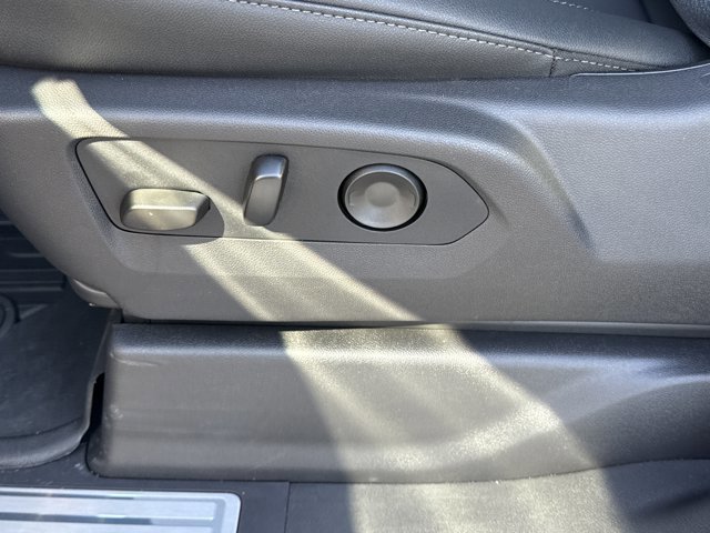 New 2026 GMC Sierra 1500 SLT w/ SLT Premium Plus Package image 18