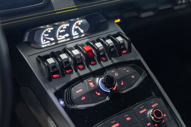 Used 2016 Lamborghini Huracan LP 580-2 image 38