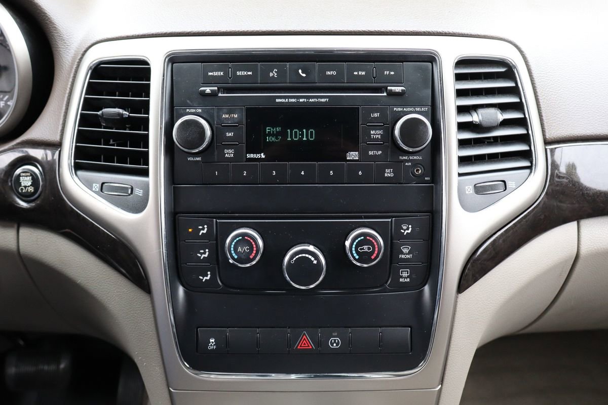 Used 2013 Jeep Grand Cherokee Laredo w/ Laredo E Group AWD/4WD image 33