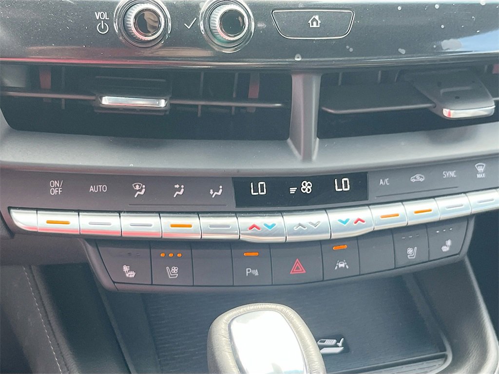 Used 2025 Cadillac CT4 Premium Luxury image 16