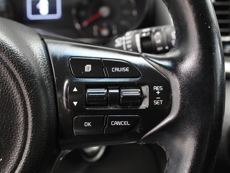 Used 2017 Kia Sorento LX w/ LX Convenience Package image 13