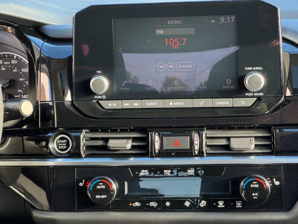 Used 2022 Nissan Pathfinder SV w/ SV Premium Package image 14