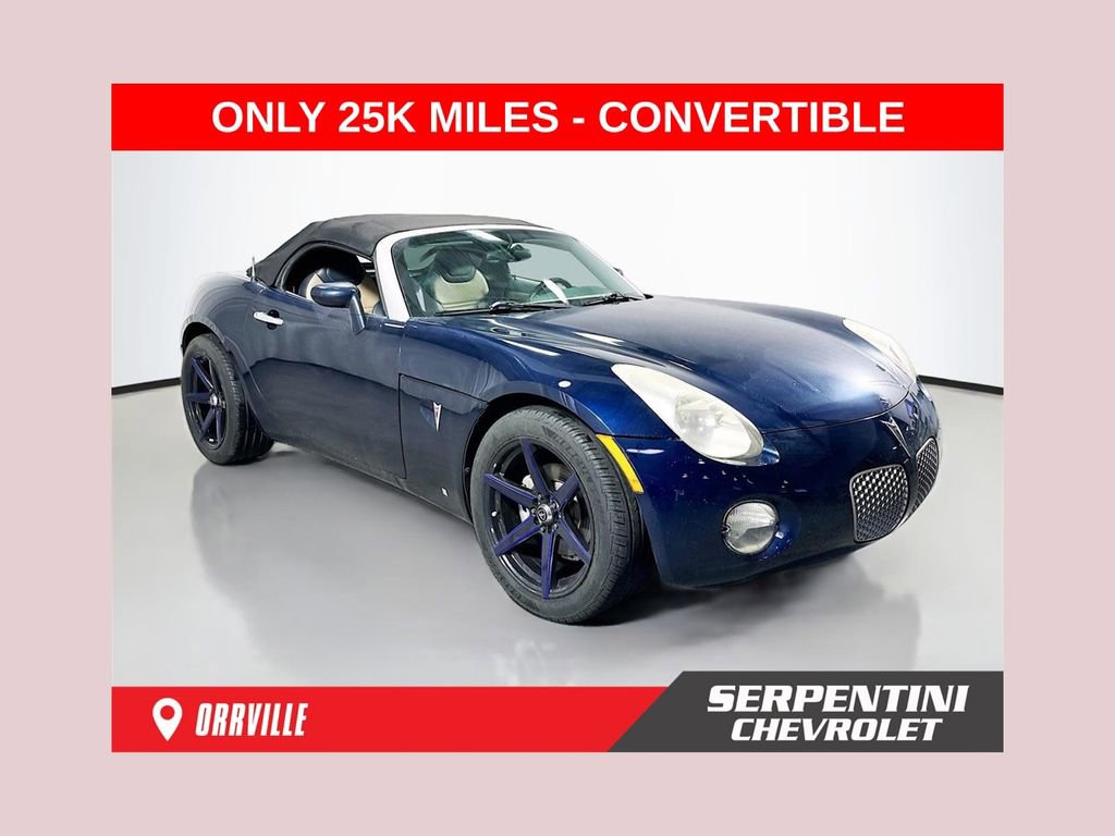 Used 2007 Pontiac Solstice Convertible w/ Premium Package image 1