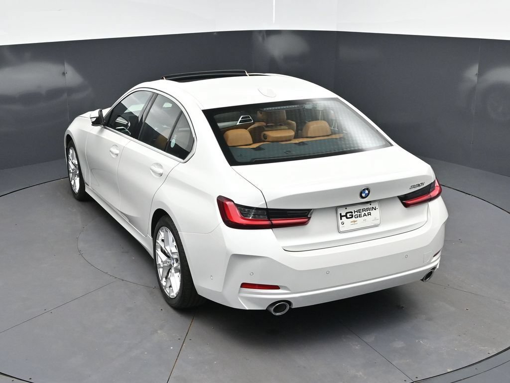 Certified 2026 BMW 330i Sedan RWD image 33